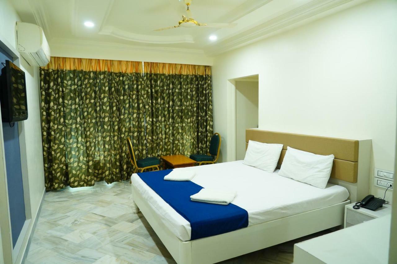 Hotel Swagath Grand Miryalaguda Miriālgūda 外观 照片